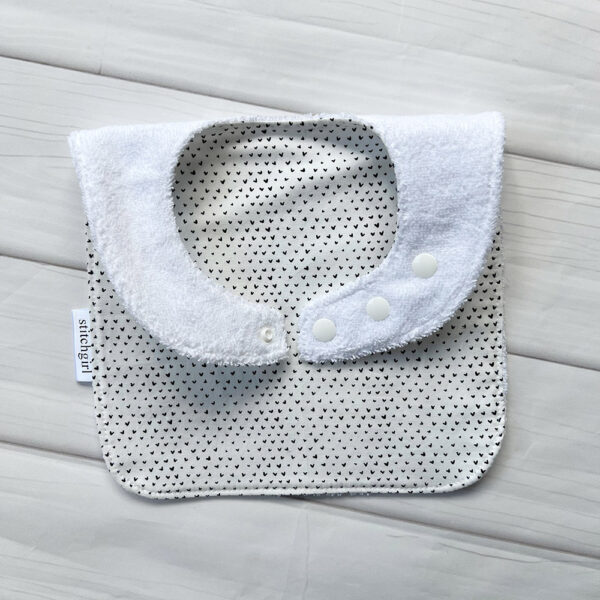 Feeding Bib - Tiny Hearts - Image 2